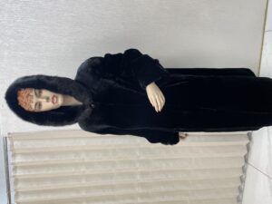 Мутон пальто с капюшоном Белла