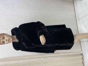 Мутон пальто с капюшоном Джульетта